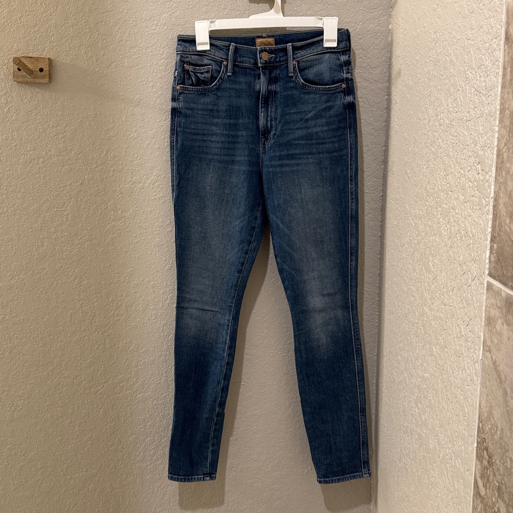 MOTHER The Double Swooner Hover Jeans in Love Bombs
